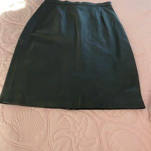 Ladies size 10 leather short skirt black